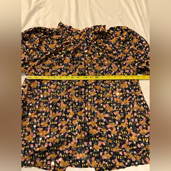 Eva Franco sample piece - sequin floral sheer top in size 8 - buttons down back - Picture 9 of 14